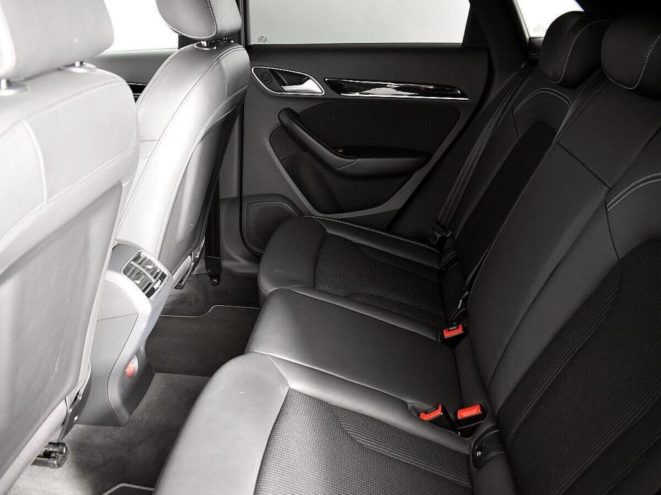 Audi Q3 2.0 РКПП, 2017, 81 000 км фото 8