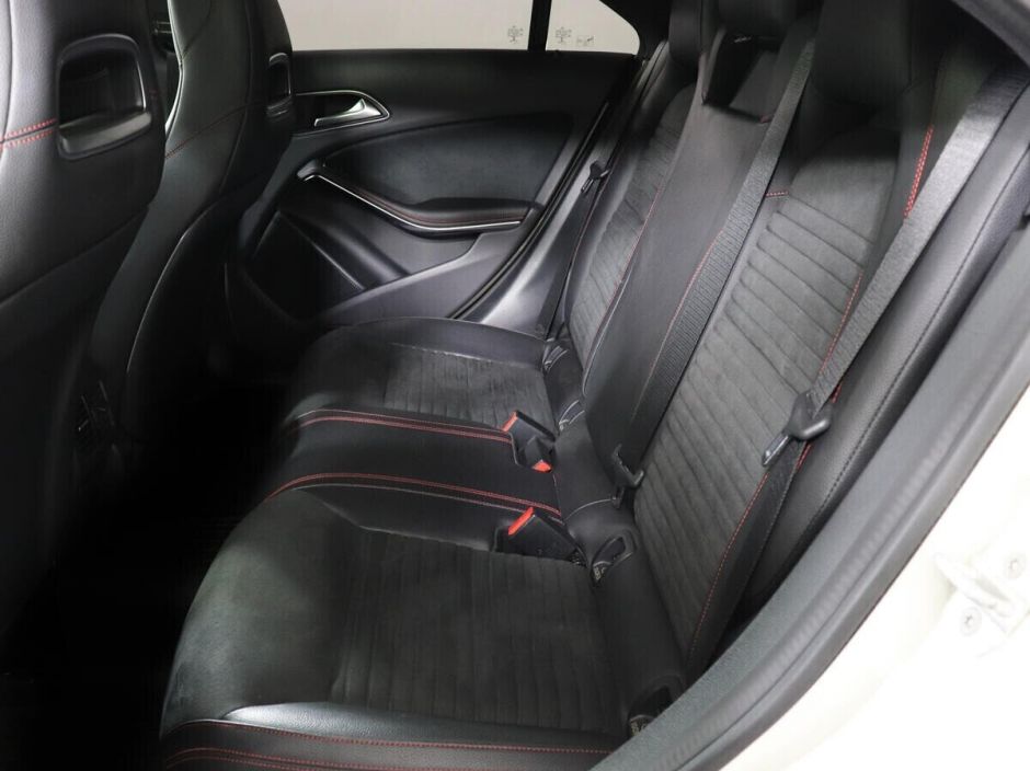 Mercedes-Benz CLA 1.6 РКПП, 2015, 97 000 км фото 9
