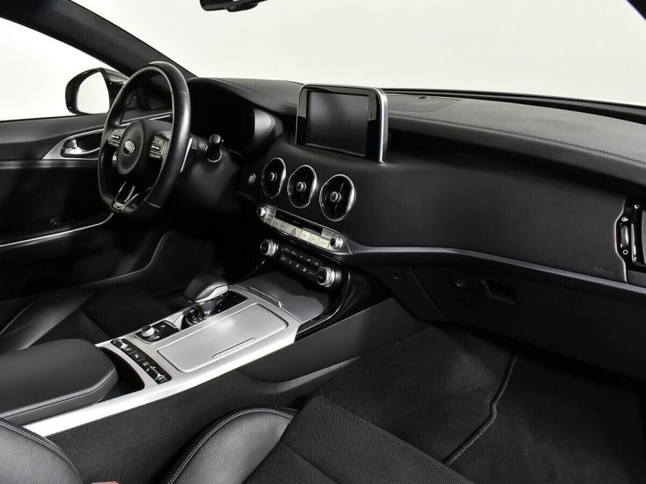 Kia Stinger 2.0 АКПП, 2018, 62 000 км фото 9