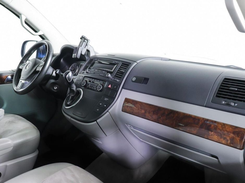 Volkswagen Multivan 2.0 РКПП, 2013, 126 000 км фото 6