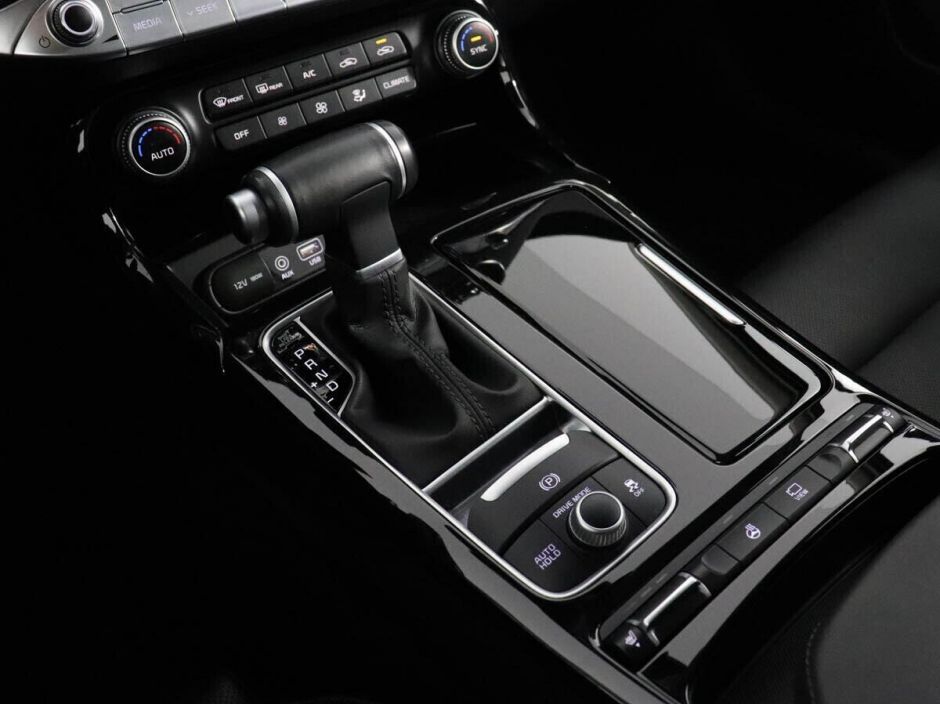 Kia Stinger 2.0 АКПП, 2019, 48 000 км фото 10