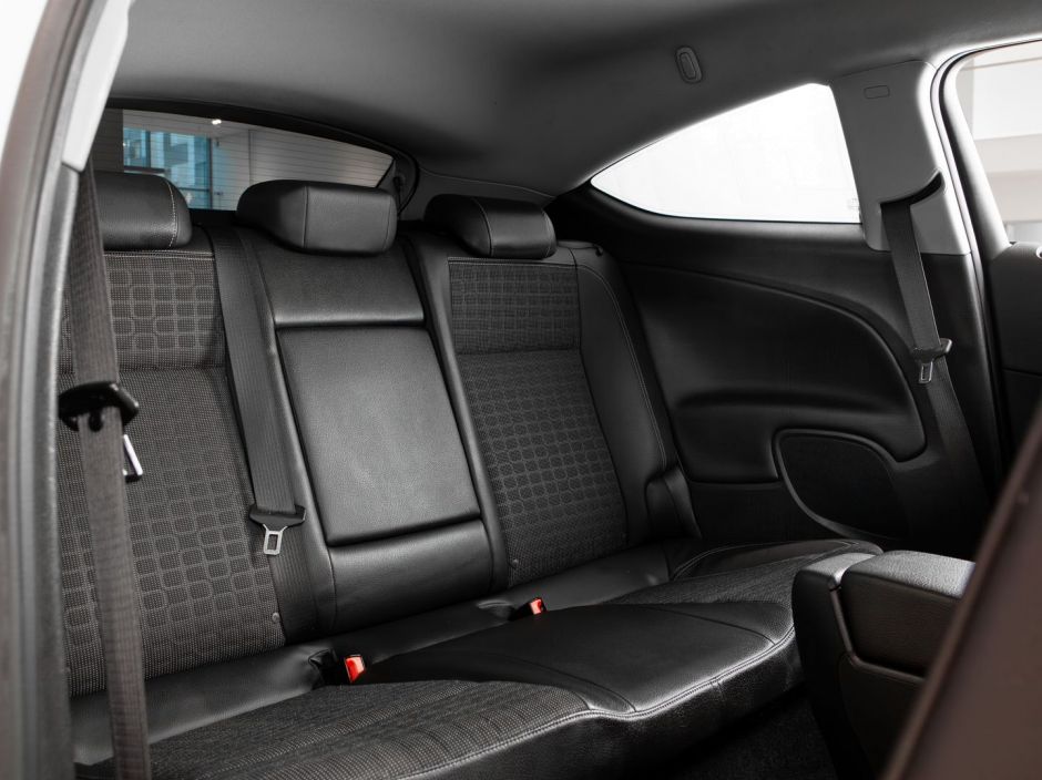 Opel Astra GTC 0.0 АКПП, 2013, 137 393 км фото 15