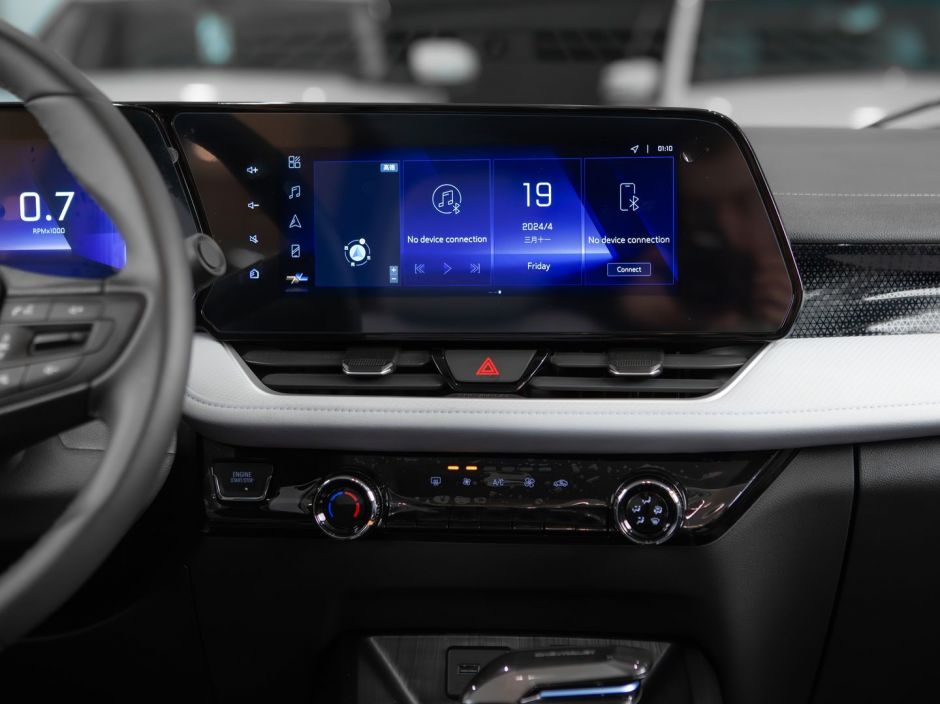 Chevrolet Monza 0.0 РКПП, 2023, 2 433 км фото 14