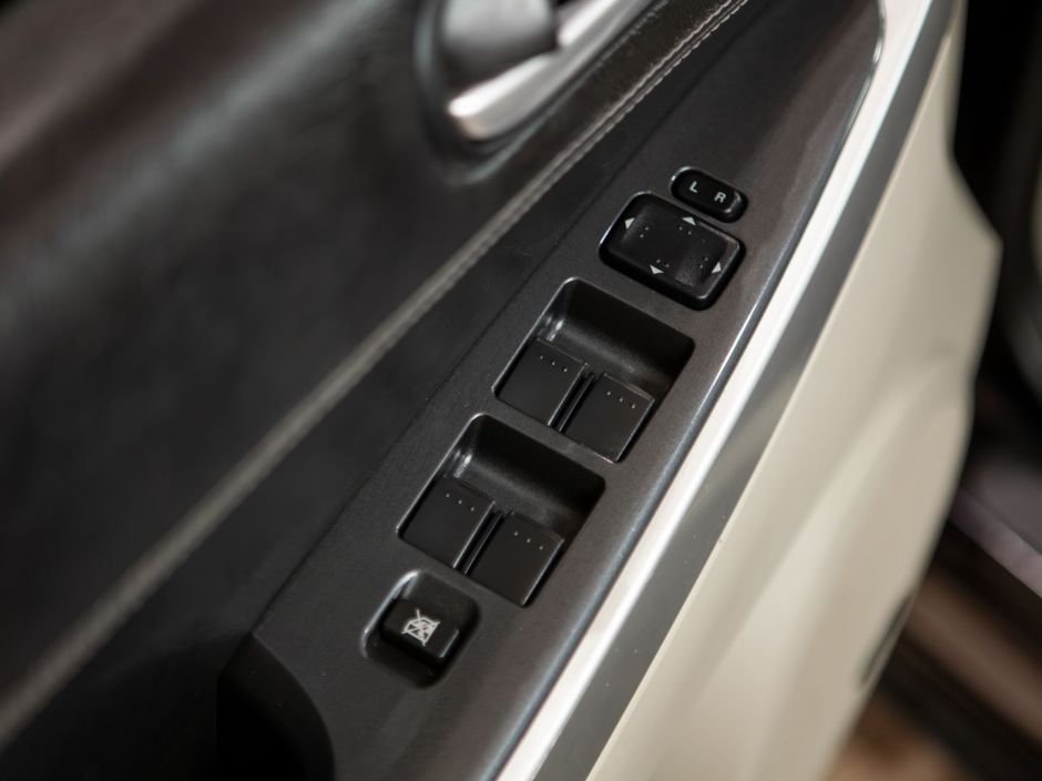 Mazda CX-7 0.0 АКПП, 2008, 169 148 км фото 9