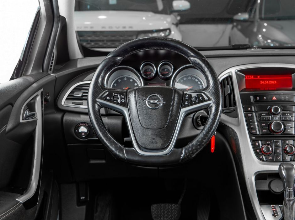 Opel Astra GTC 0.0 АКПП, 2012, 152 987 км фото 6