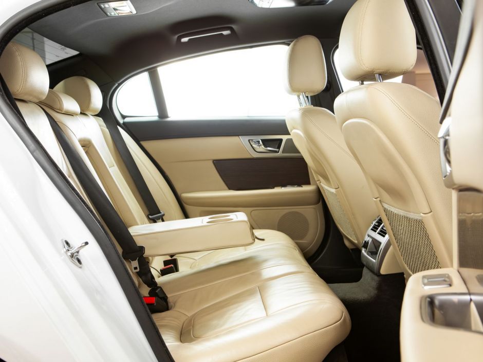 Jaguar XF 0.0 АКПП, 2012, 131 621 км фото 15