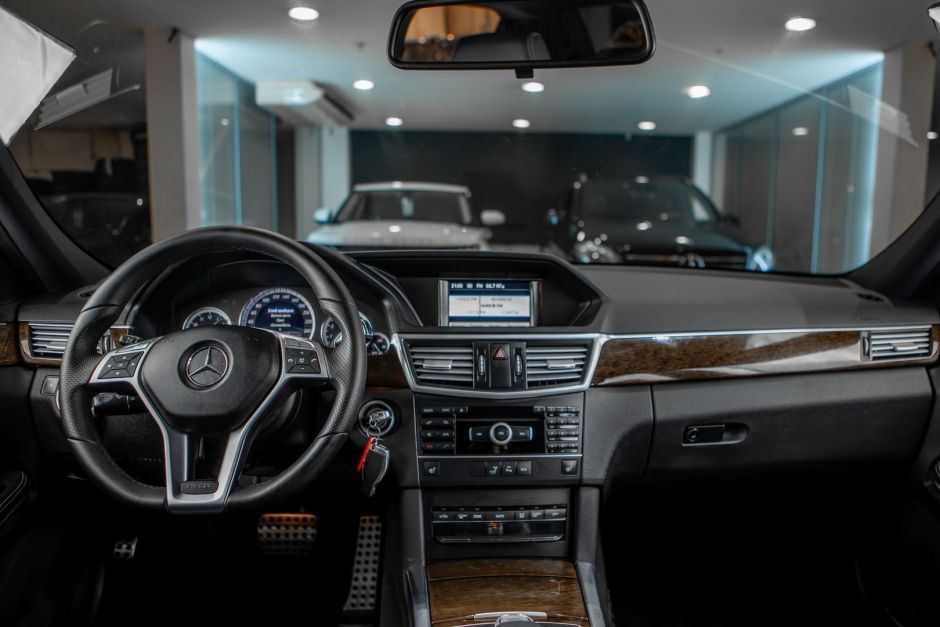 Mercedes-Benz E-класс 0.0 АКПП, 2012, 148 258 км фото 12