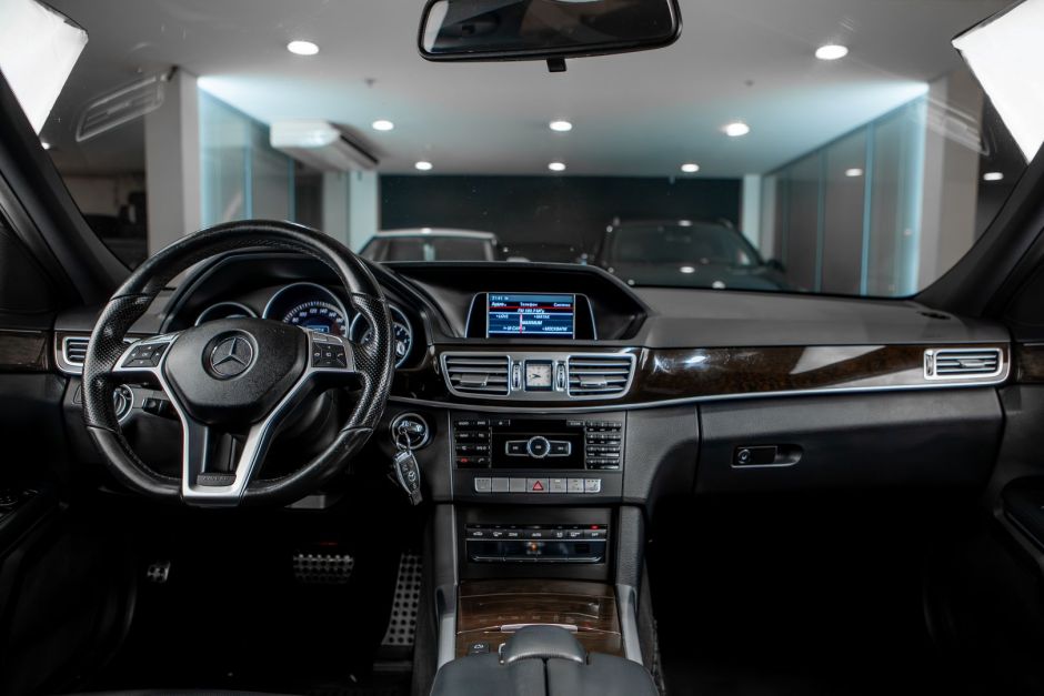 Mercedes-Benz E-класс 0.0 АКПП, 2014, 159 351 км фото 9