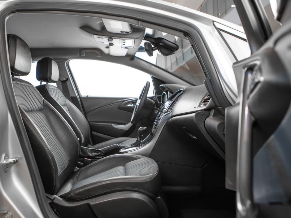 Opel Astra 0.0 АКПП, 2013, 142 327 км фото 11