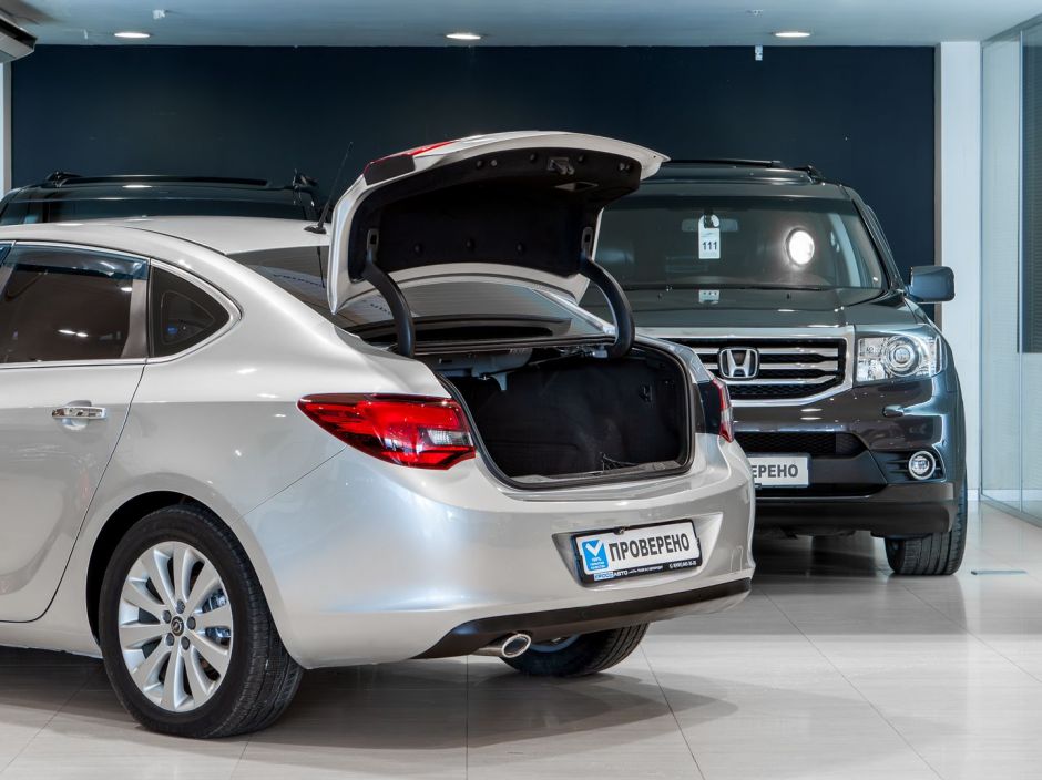 Opel Astra 0.0 АКПП, 2013, 142 327 км фото 15