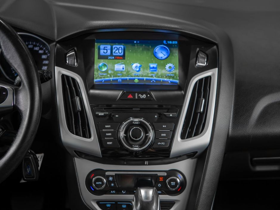 Ford Focus 0.0 РКПП, 2013, 146 259 км фото 10