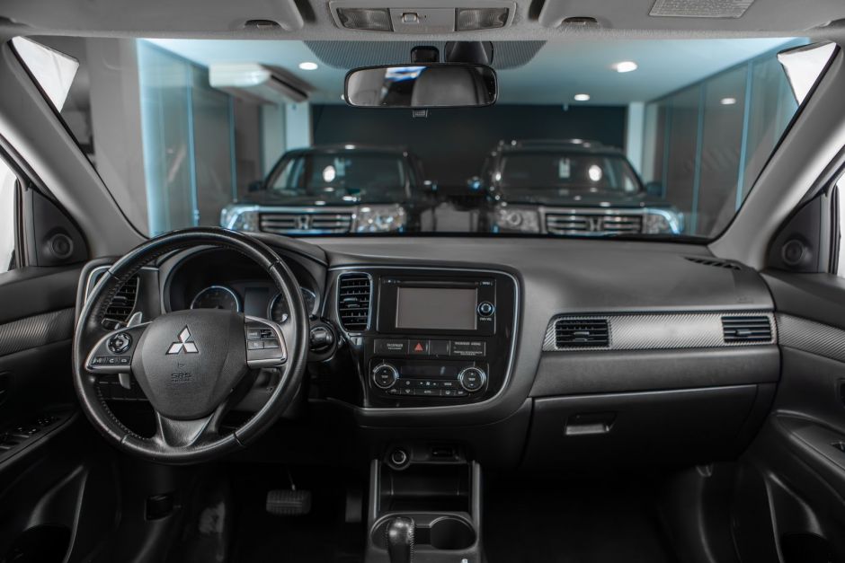 Mitsubishi Outlander 0.0 CVT, 2012, 109 899 км фото 11