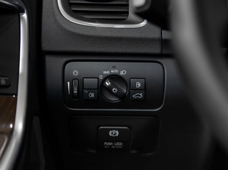 Volvo S60 0.0 РКПП, 2012, 144 029 км фото 6