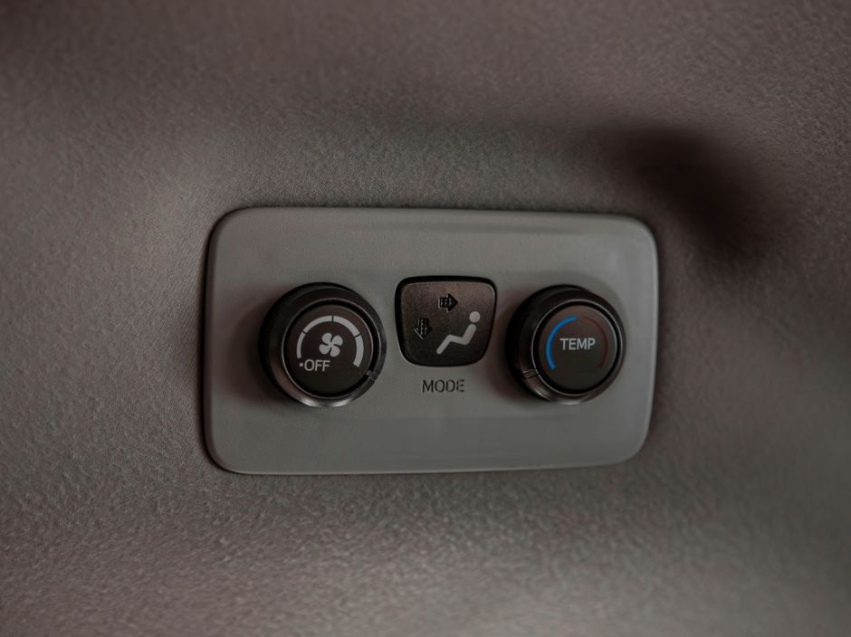 Toyota Sienna 0.0 АКПП, 2012, 155 292 км фото 18