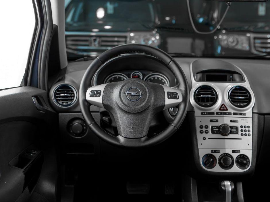 Opel Corsa 0.0 РКПП, 2006, 138 279 км фото 6