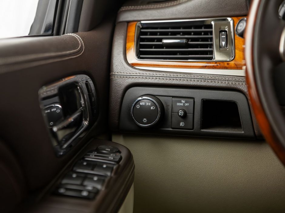 Cadillac Escalade 0.0 АКПП, 2011, 164 213 км фото 16