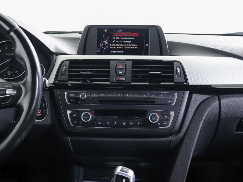 BMW 3 серии 2.0 АКПП, 2016, 86 000 км фото 8