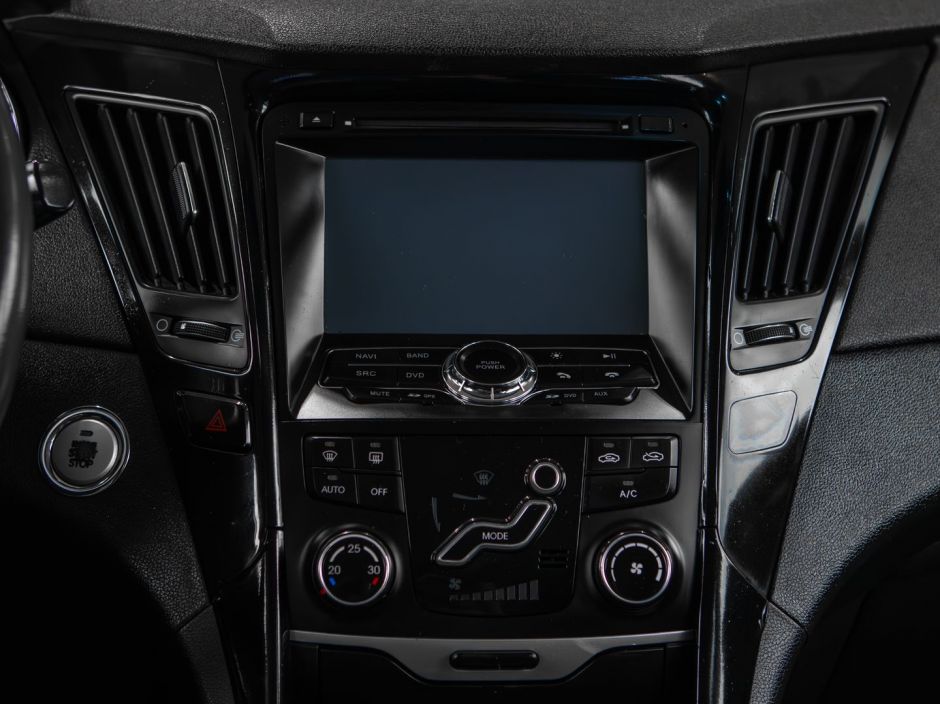 Hyundai Sonata 0.0 АКПП, 2010, 147 909 км фото 11