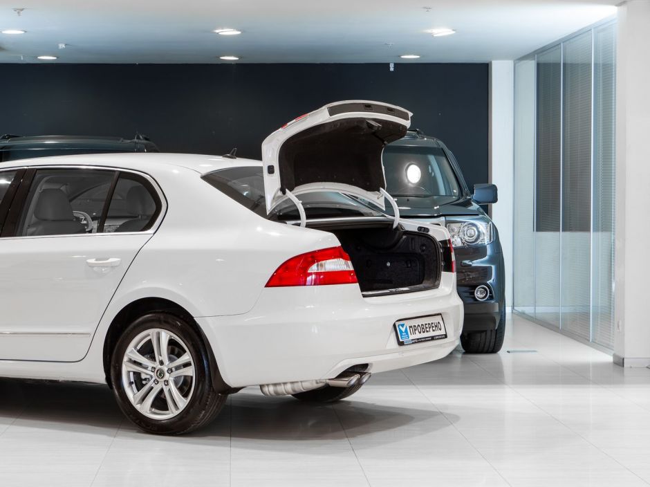 Skoda Superb 0.0 РКПП, 2010, 155 235 км фото 18