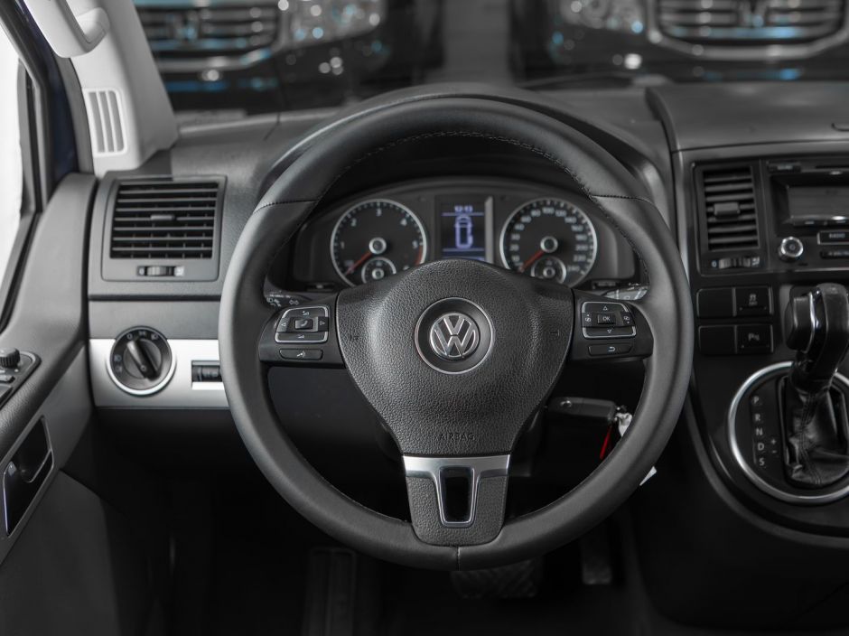 Volkswagen Multivan 0.0 РКПП, 2011, 167 328 км фото 9