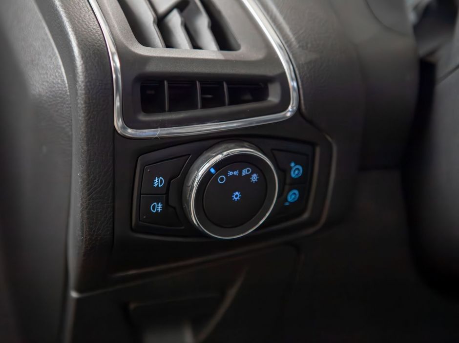 Ford Focus 0.0 РКПП, 2011, 182 989 км фото 6