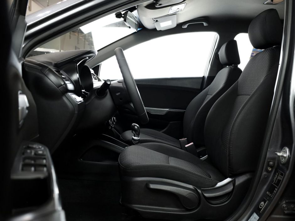 Kia Rio 0.0 МКПП, 2012, 138 224 км фото 8