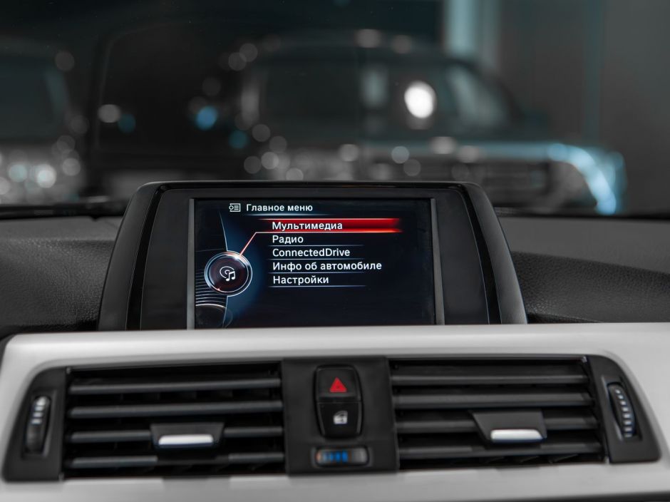 BMW 3 серии 0.0 АКПП, 2015, 125 267 км фото 10