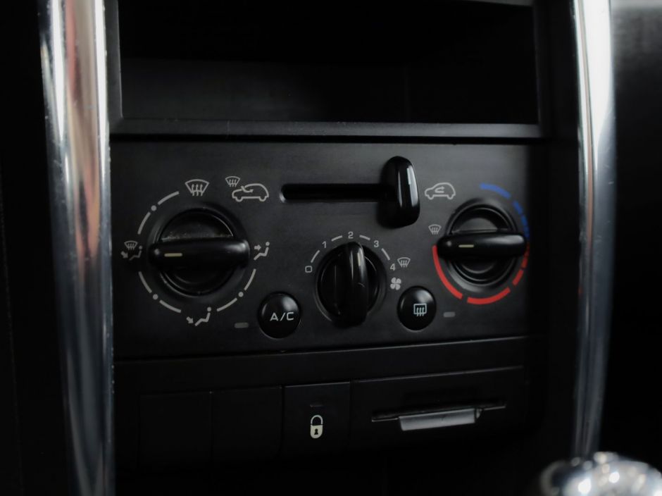 Peugeot 207 0.0 МКПП, 2008, 138 273 км фото 12