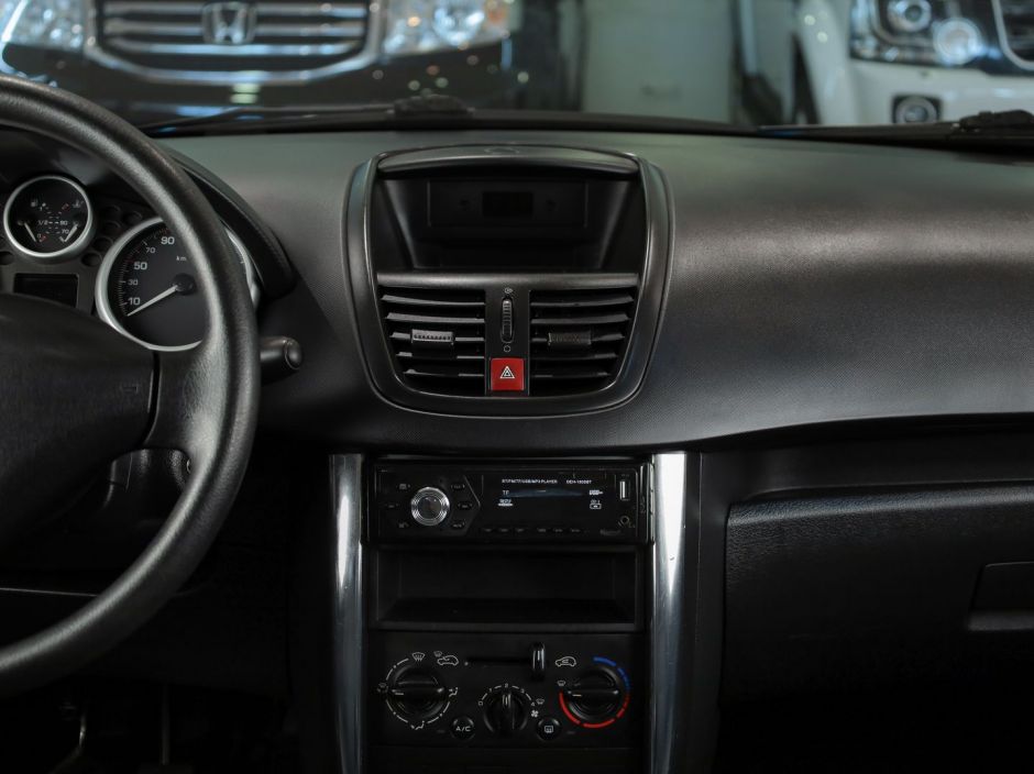 Peugeot 207 0.0 МКПП, 2008, 138 273 км фото 14