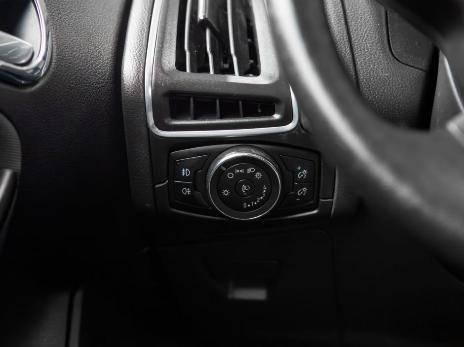 Ford Focus 0.0 РКПП, 2012, 138 258 км фото 6