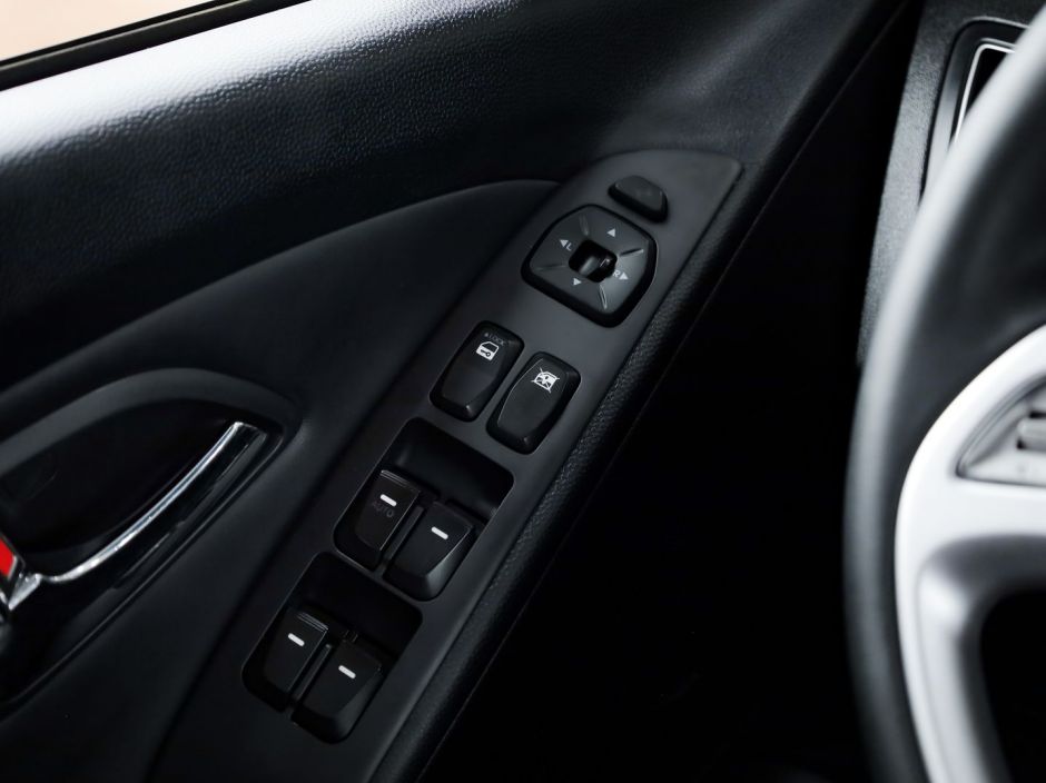 Hyundai ix35 0.0 АКПП, 2012, 141 229 км фото 9