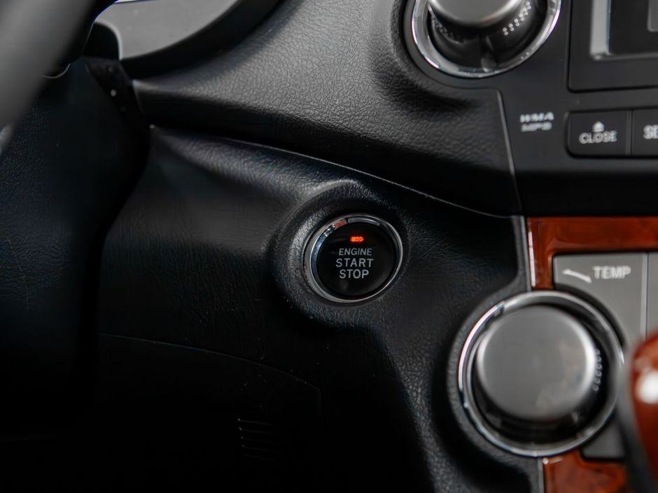 Toyota Highlander 0.0 АКПП, 2012, 165 252 км фото 14