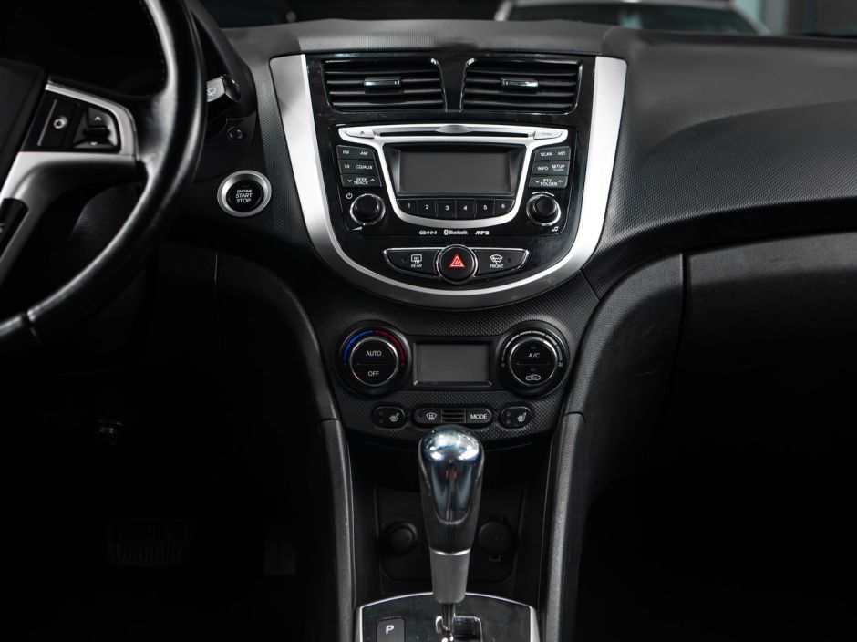 Hyundai Solaris 0.0 АКПП, 2011, 98 240 км фото 9