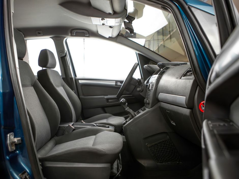 Opel Zafira 0.0 МКПП, 2007, 167 249 км фото 10