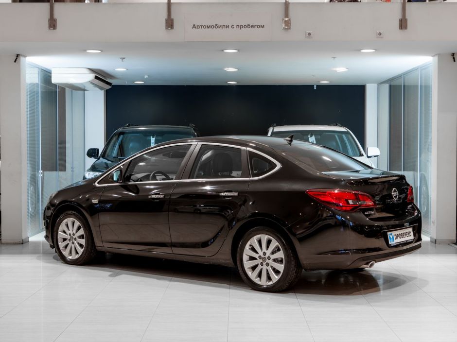 Opel Astra 0.0 АКПП, 2013, 137 261 км фото 4