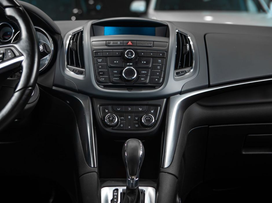 Opel Zafira 0.0 АКПП, 2013, 137 343 км фото 8