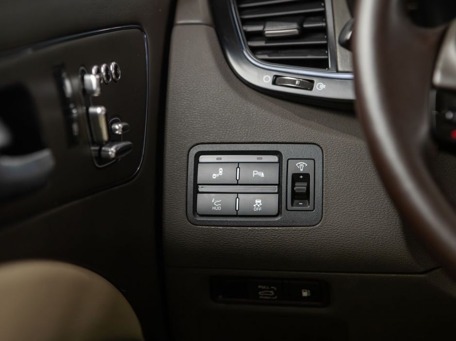 Kia Quoris 0.0 АКПП, 2013, 159 645 км фото 17