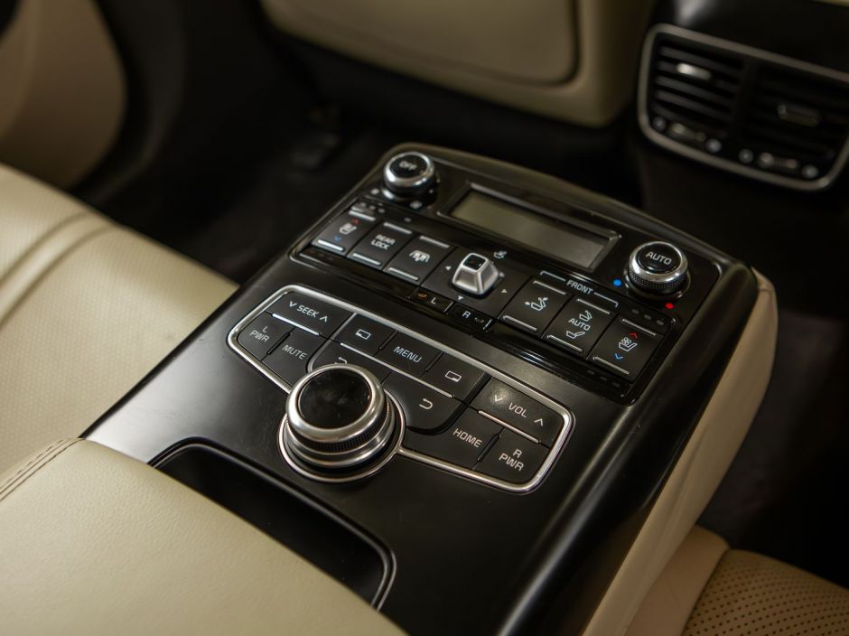 Kia Quoris 0.0 АКПП, 2013, 138 238 км фото 8