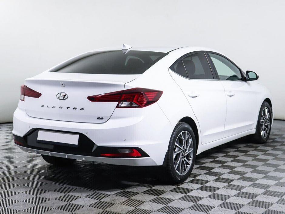 Hyundai Elantra 2.0 АКПП, 2019, 52 000 км фото 2