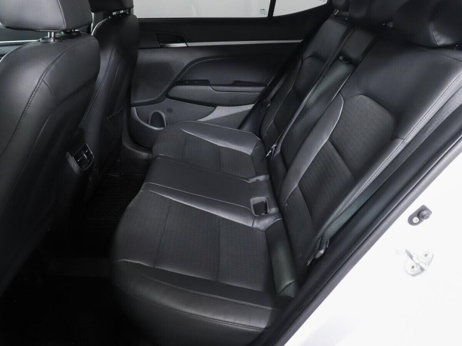Hyundai Elantra 2.0 АКПП, 2019, 52 000 км фото 9
