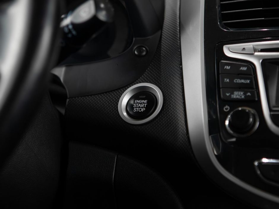 Hyundai Solaris 0.0 МКПП, 2011, 148 641 км фото 9