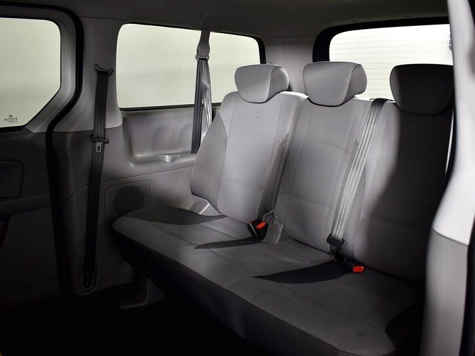 Hyundai H-1 2.5 АКПП, 2016, 90 000 км фото 11