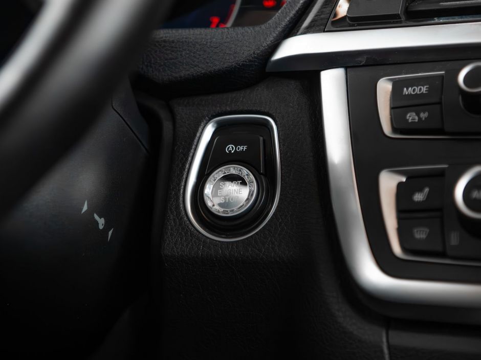 BMW 3 серии 0.0 АКПП, 2013, 142 354 км фото 8