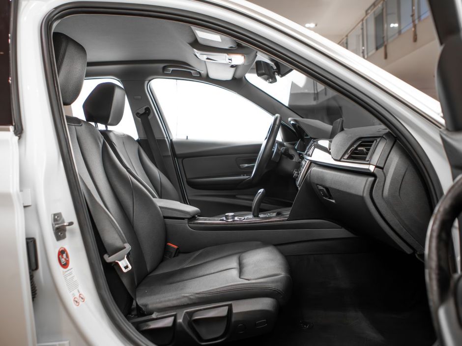 BMW 3 серии 0.0 АКПП, 2013, 142 354 км фото 12