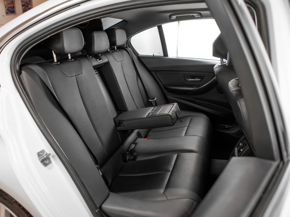 BMW 3 серии 0.0 АКПП, 2013, 142 354 км фото 15