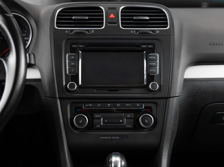 Volkswagen Golf 0.0 РКПП, 2011, 105 502 км фото 11