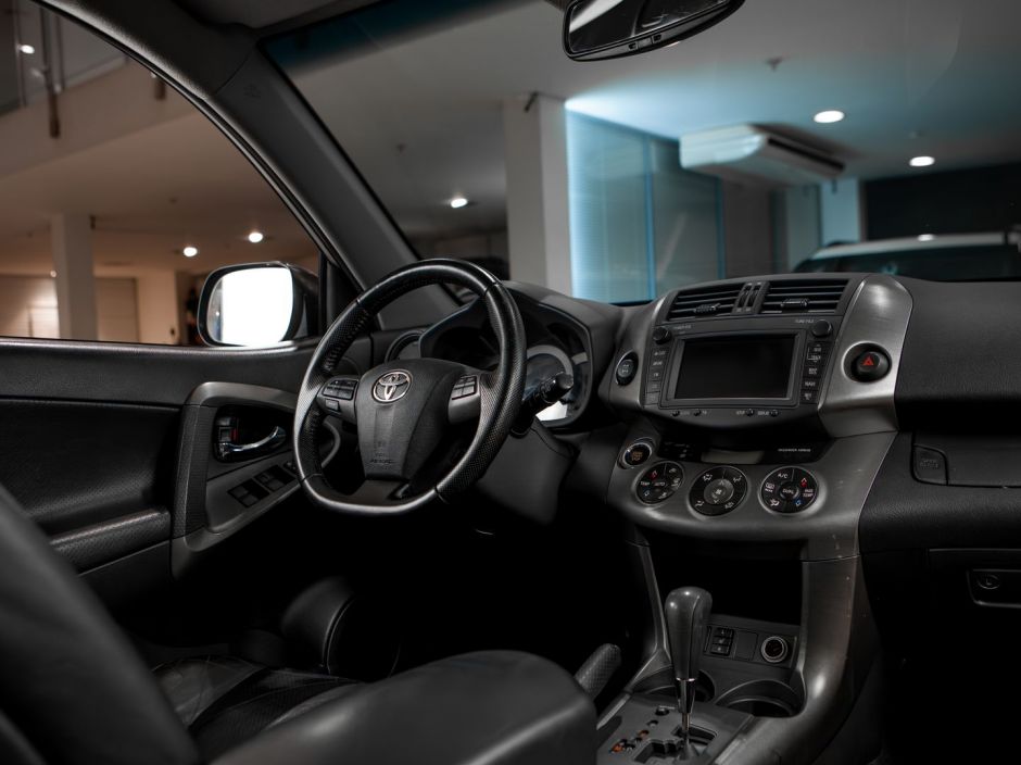 Toyota RAV4 0.0 АКПП, 2009, 153 320 км фото 5