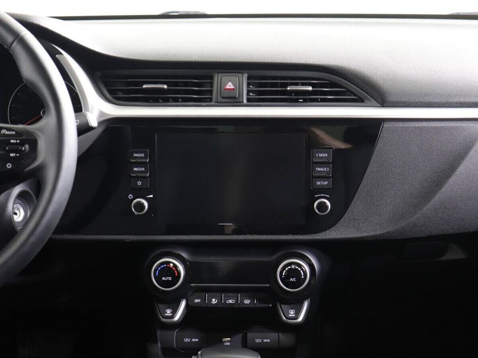 Kia Rio 1.6 АКПП, 2020, 48 000 км фото 8