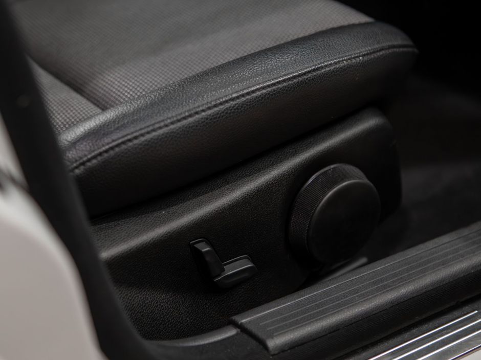 Mercedes-Benz C-класс 0.0 АКПП, 2011, 125 345 км фото 12