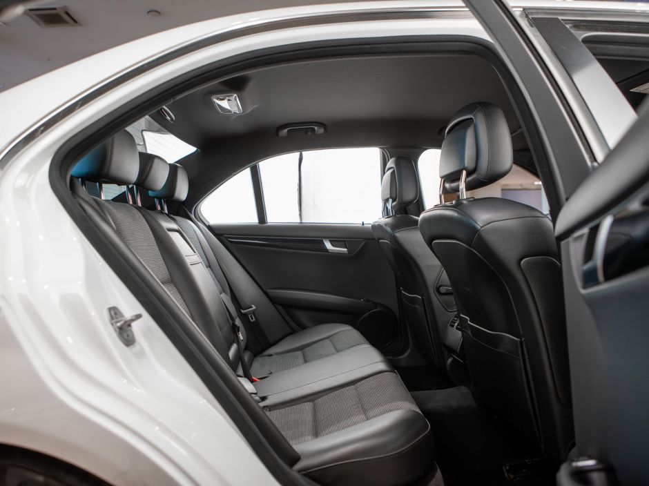 Mercedes-Benz C-класс 0.0 АКПП, 2011, 125 345 км фото 15